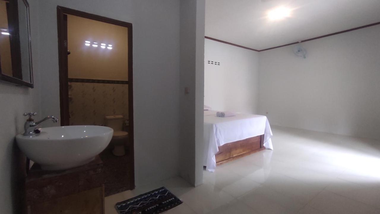 Kristal Garden Hotel Sekotong Exterior foto